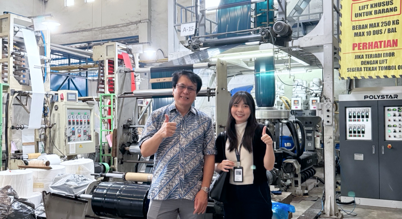 聚郵寄袋 AB 雙層共擠吹袋機 聚郵寄袋 AB 雙層共擠吹袋機